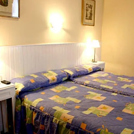 Anne سان سيباستيان